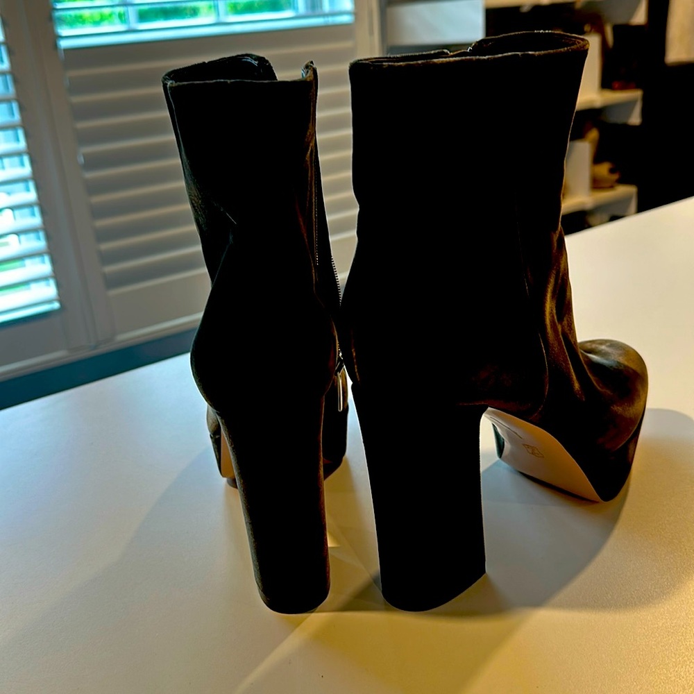 Gianvito Rossi velvet platform bootie